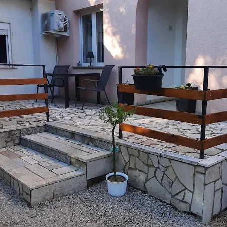 Depikolo 2 Vrh (Krk)